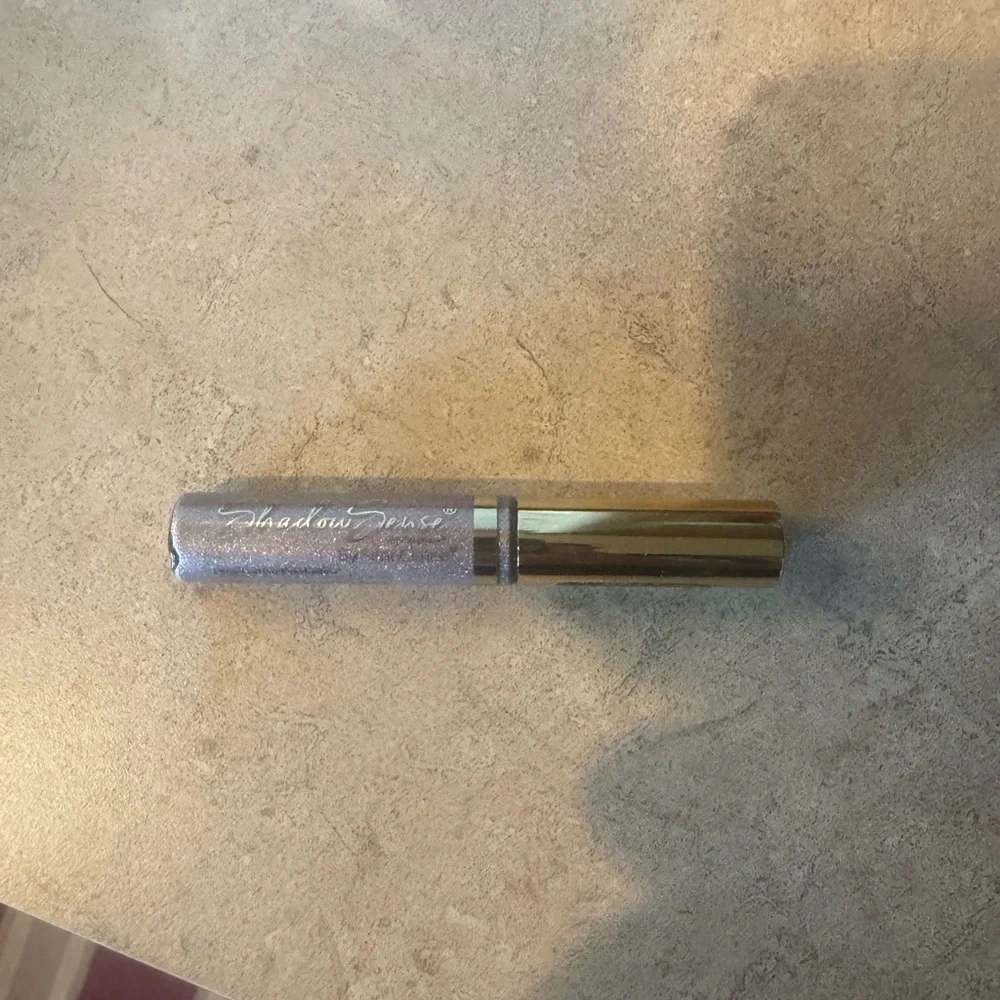 Celebrate  Shimmer shadowsense